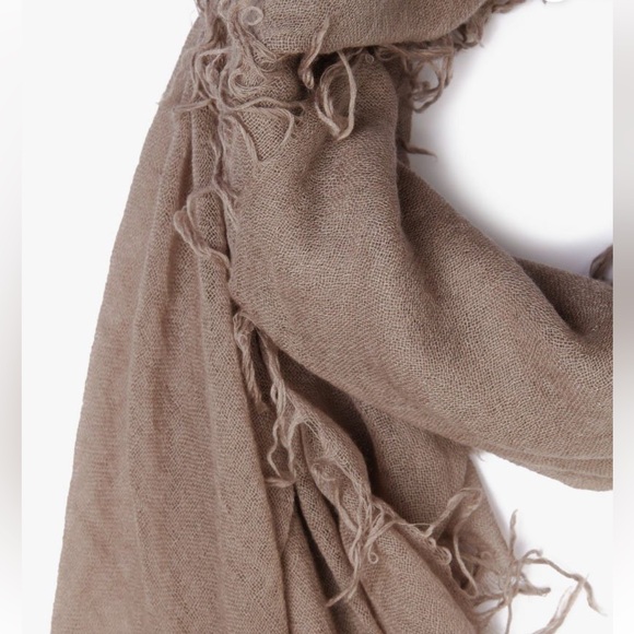 Chan luu scarf only worn twice light brown - Picture 4 of 4